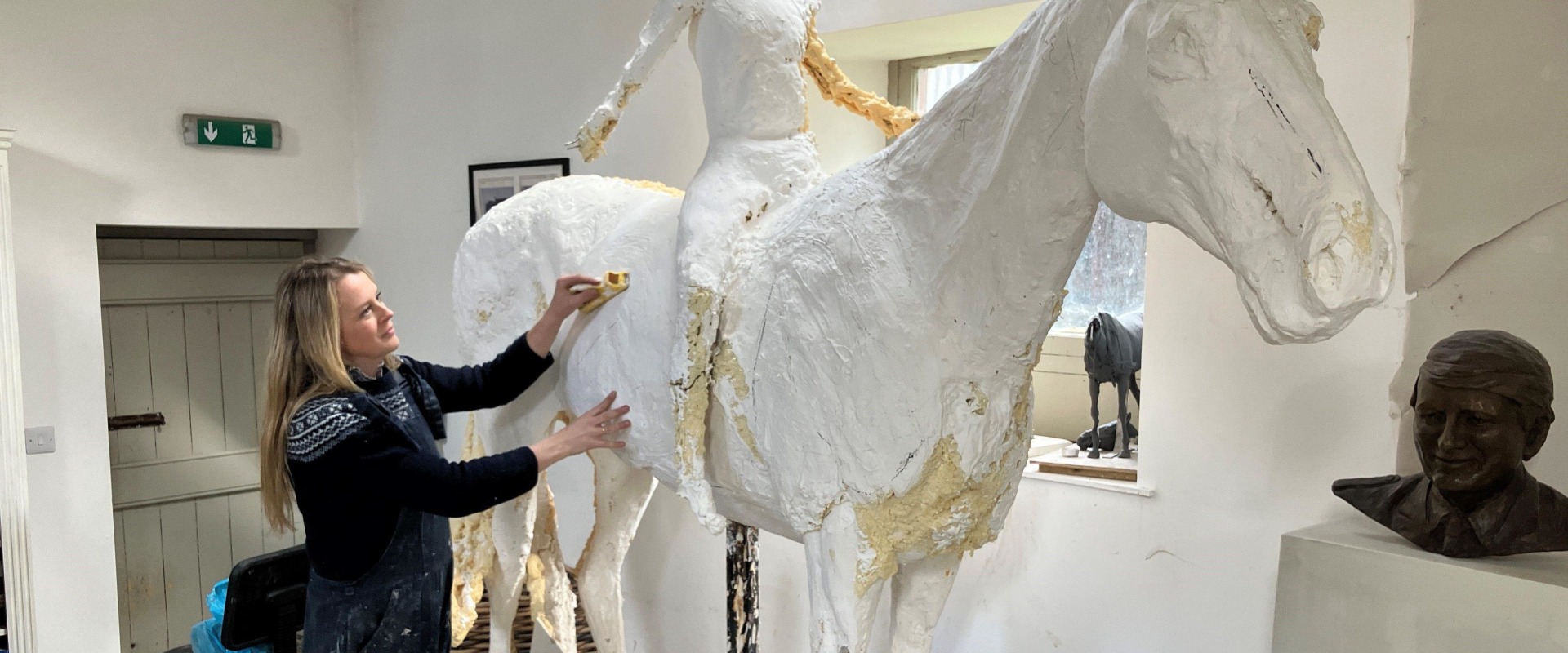Equine Art Galleries Featuring David Trump